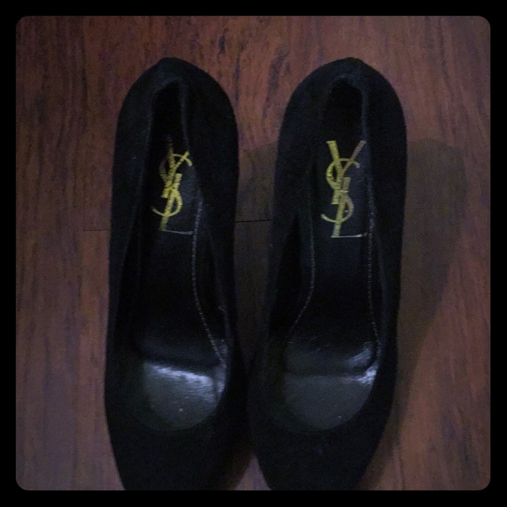 Beautiful black velvet YSL heel